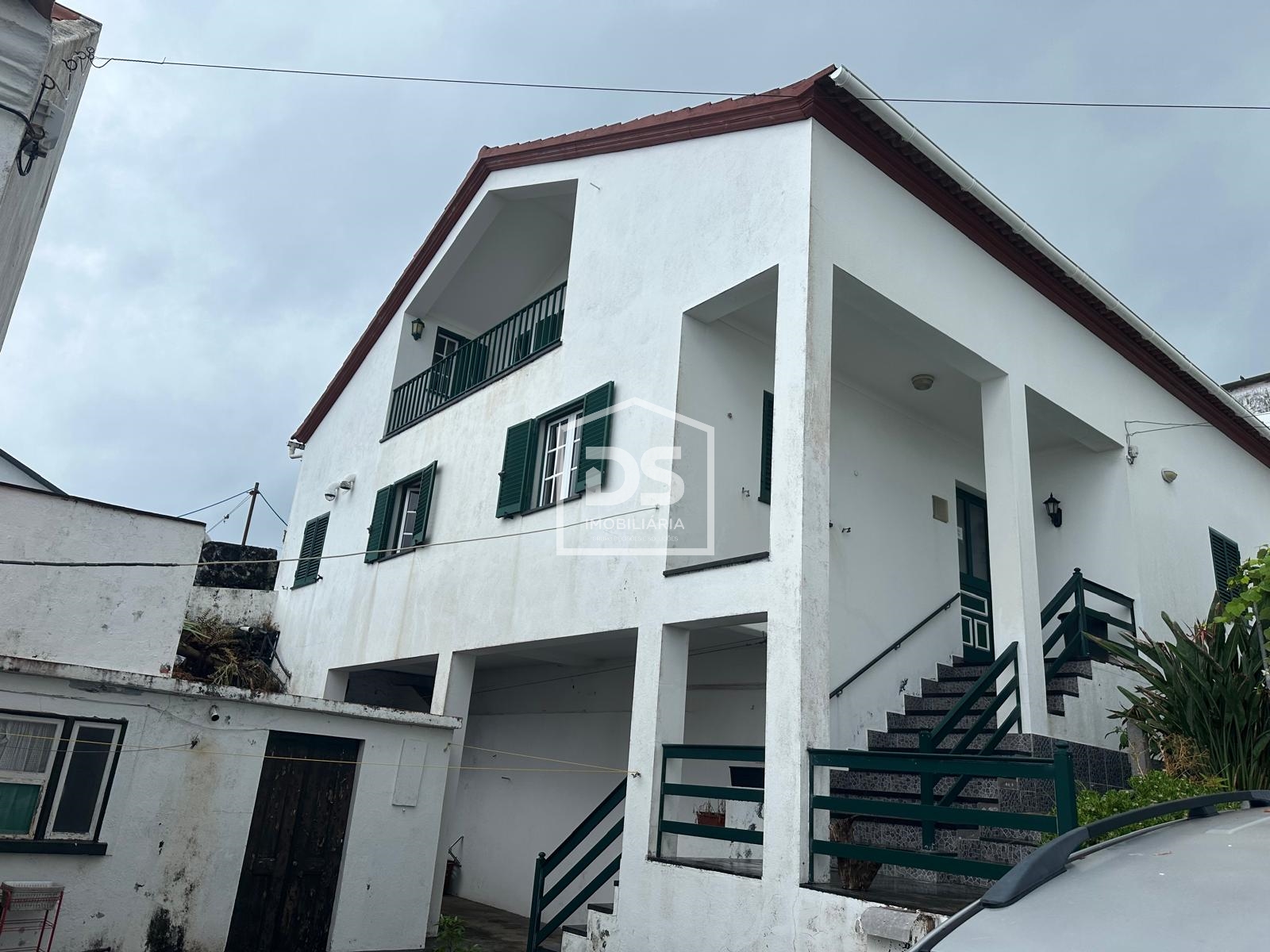 House T4