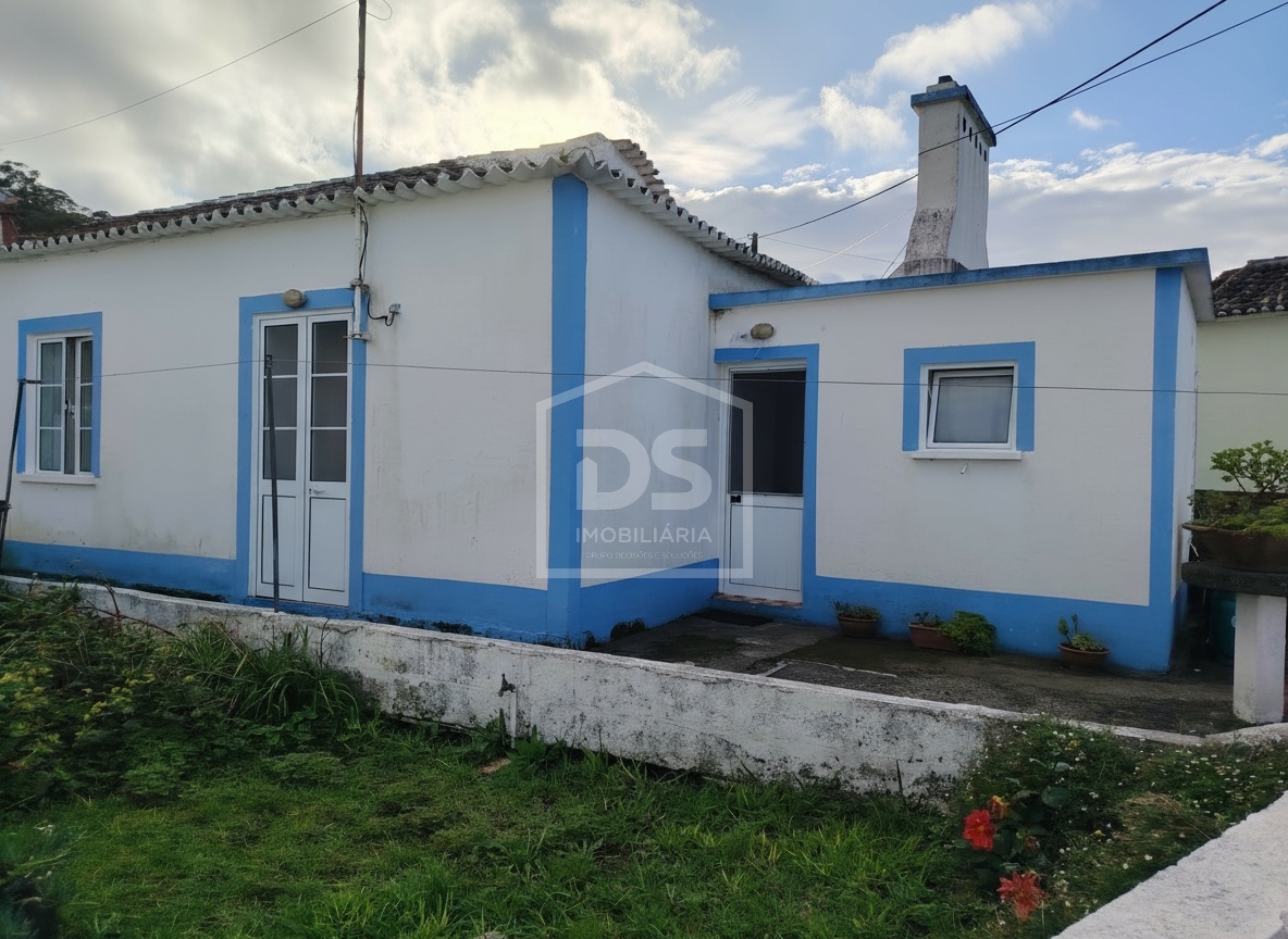 Semi-detached house T1