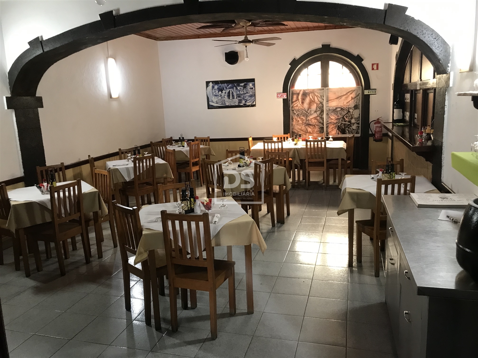 Restaurant T4